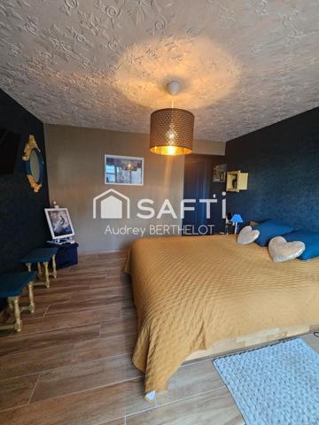 Maison de 256 m2 8 pièces