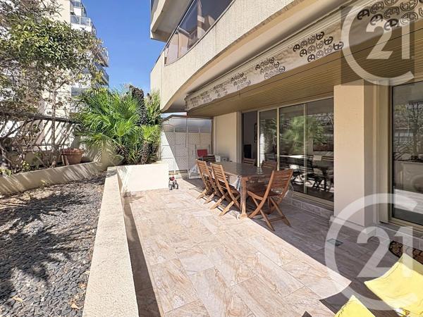 Appartement F2 à vendre  2 pièces - 39 m 2   CANNES  - 06