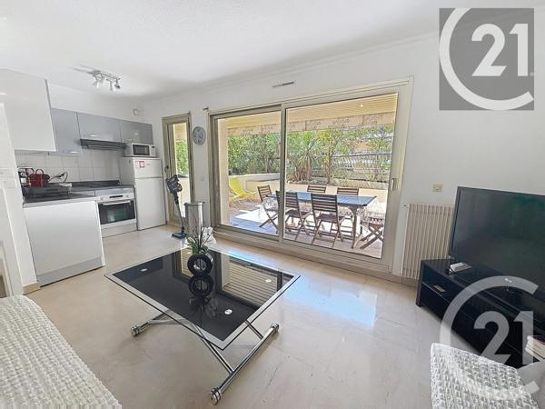 Appartement F2 à vendre  2 pièces - 39 m 2   CANNES  - 06