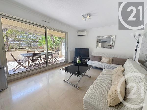 Appartement F2 à vendre  2 pièces - 39 m 2   CANNES  - 06
