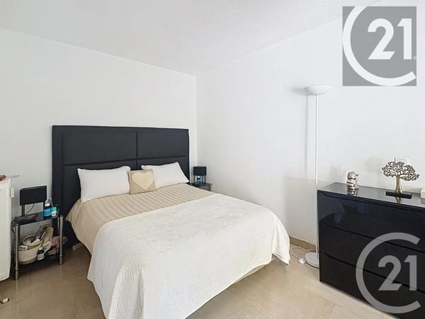 Appartement F2 à vendre  2 pièces - 39 m 2   CANNES  - 06