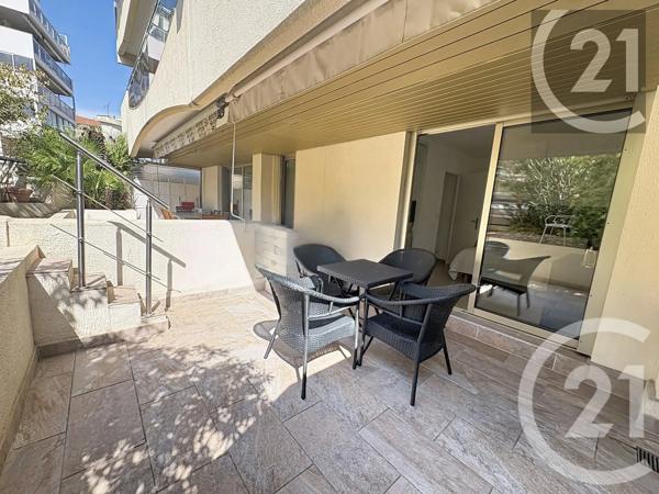 Appartement F2 à vendre  2 pièces - 39 m 2   CANNES  - 06