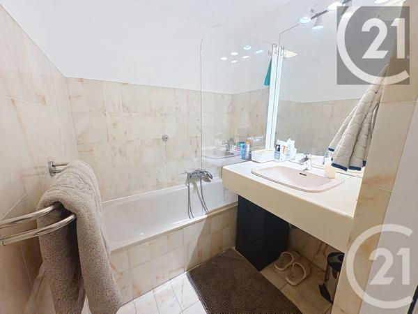 Appartement F2 à vendre  2 pièces - 39 m 2   CANNES  - 06