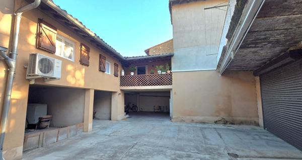 Immeuble 10 pièces 325 m2