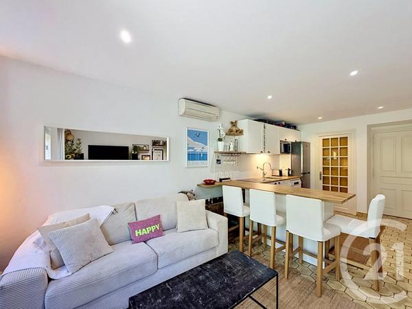 Appartement F3 à vendre  3 pièces - 52,08 m 2   MANDELIEU LA NAPOULE  - 06
