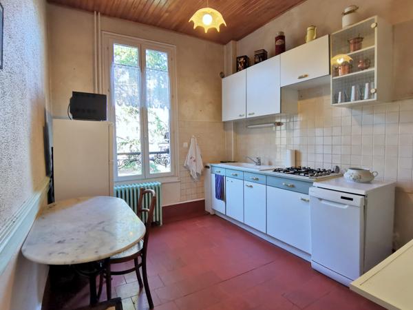 Vichy (03200) A VENDRE, A VICHY, MAISON DE 124 M2 AVEC GARAGE/TERRAIN