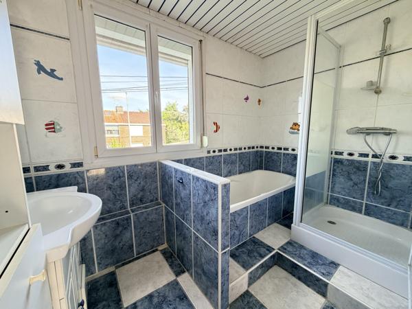 Maison mitoyenne 2 côtés à vendre, 4 pièces - Faches-Thumesnil 59155