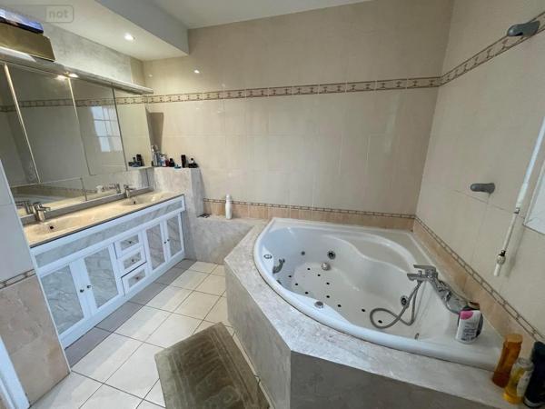 Maison individuelle à vendre à Avanne-Aveney dans le Doubs (25720), ref : 25006-30-2025