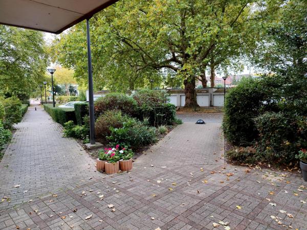 Très bel appartement T2 de 44m2 avec balcon.