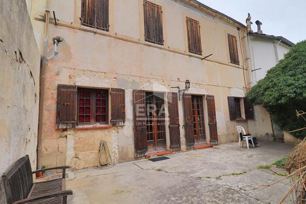 A vendre en Exclusivité  Jolie MAISON INDIVIDUELLE TERRASSE JARDIN CALME PARCELLE CONSTRUCTIBLE PISCINABLE BEAU POTENTIEL STATIONNEMENT FACILE