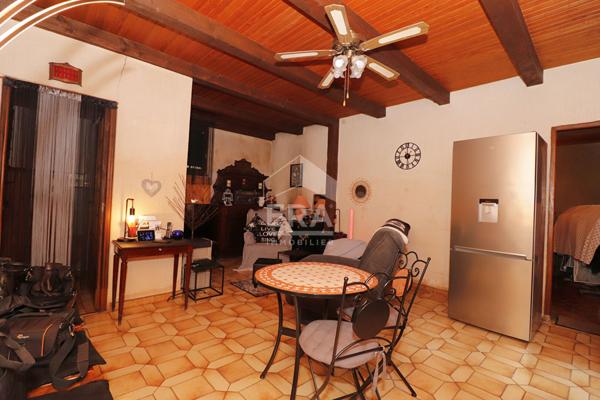 A vendre en Exclusivité  Jolie MAISON INDIVIDUELLE TERRASSE JARDIN CALME PARCELLE CONSTRUCTIBLE PISCINABLE BEAU POTENTIEL STATIONNEMENT FACILE