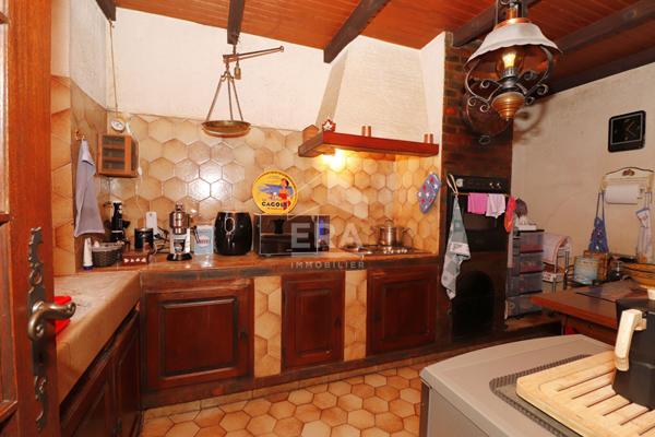 A vendre en Exclusivité  Jolie MAISON INDIVIDUELLE TERRASSE JARDIN CALME PARCELLE CONSTRUCTIBLE PISCINABLE BEAU POTENTIEL STATIONNEMENT FACILE