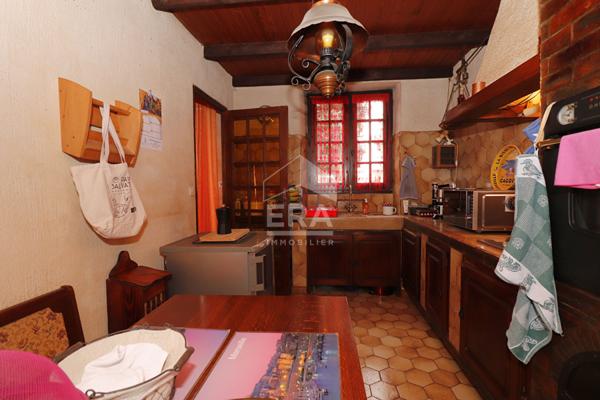 A vendre en Exclusivité  Jolie MAISON INDIVIDUELLE TERRASSE JARDIN CALME PARCELLE CONSTRUCTIBLE PISCINABLE BEAU POTENTIEL STATIONNEMENT FACILE