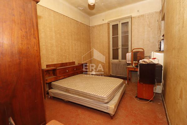 A vendre en Exclusivité  Jolie MAISON INDIVIDUELLE TERRASSE JARDIN CALME PARCELLE CONSTRUCTIBLE PISCINABLE BEAU POTENTIEL STATIONNEMENT FACILE