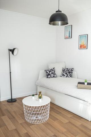 Studio meublé libre à la vente - Place de la Liberté, hypercentre Poitiers