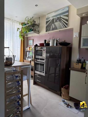 Maison - 8 pièces - 126 m²