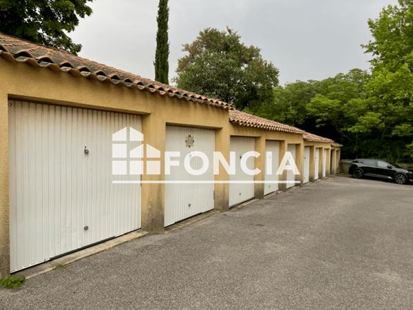 Location Parking - 39 RUE PIERRE BLANCHARD Vitrolles 13127