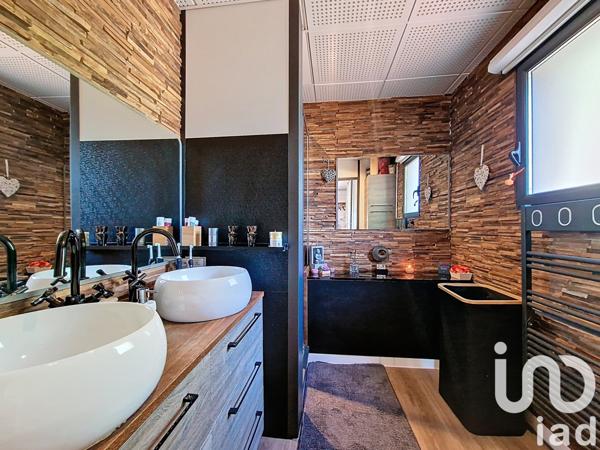 Maison à vendre 7 pièces 183 m² Saint-Martin-du-Var