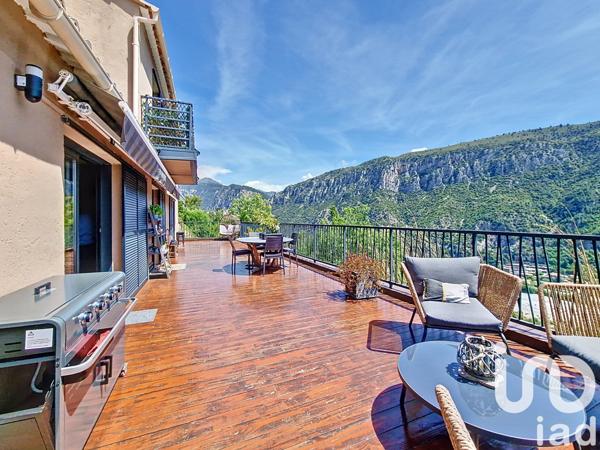 Maison à vendre 7 pièces 183 m² Saint-Martin-du-Var