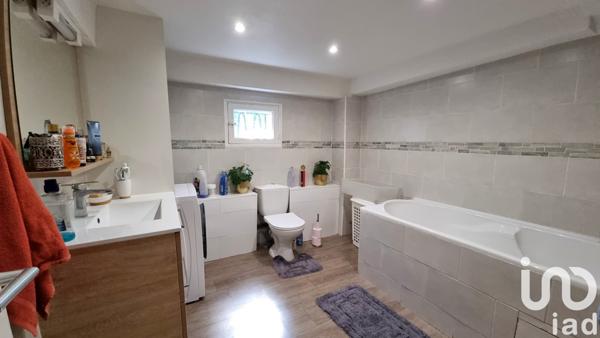 Pavillon 6 pièces de 105 m² à Villeneuve-le-Roi (94290)