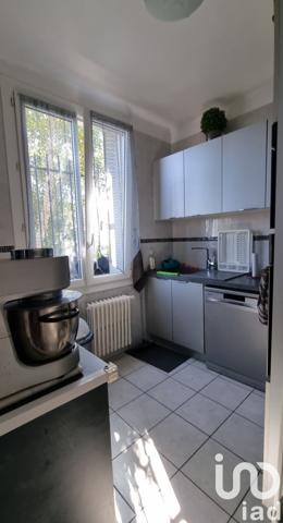 Pavillon 6 pièces de 105 m² à Villeneuve-le-Roi (94290)