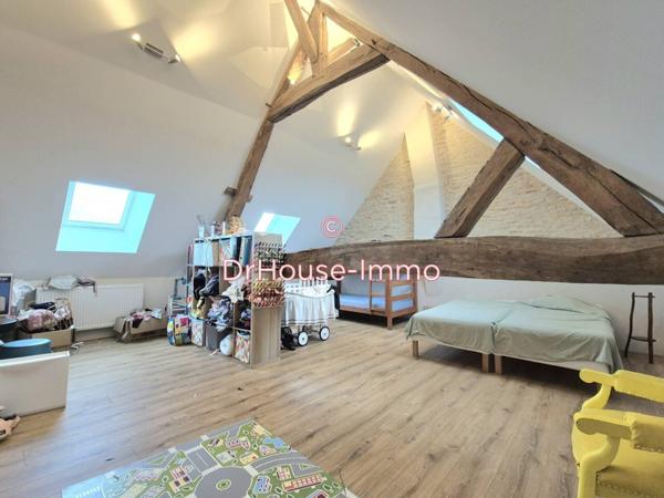 Maison à vendre 12 pièces de 300 m²