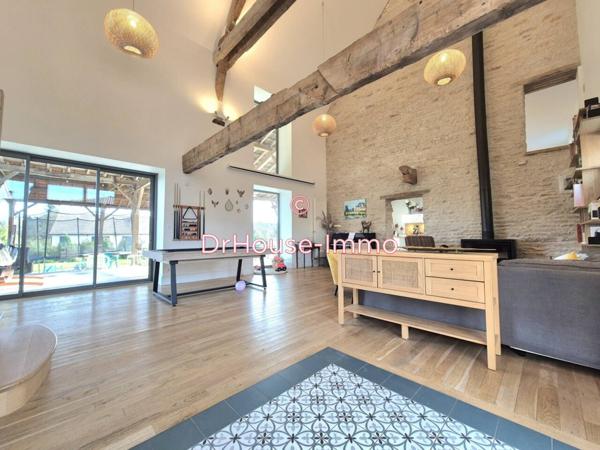 Maison à vendre 12 pièces de 300 m²