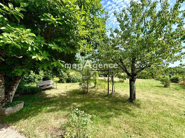 Maison à SALIGNAC-EYVIGUES, 24590 - 7 pièces 115m²