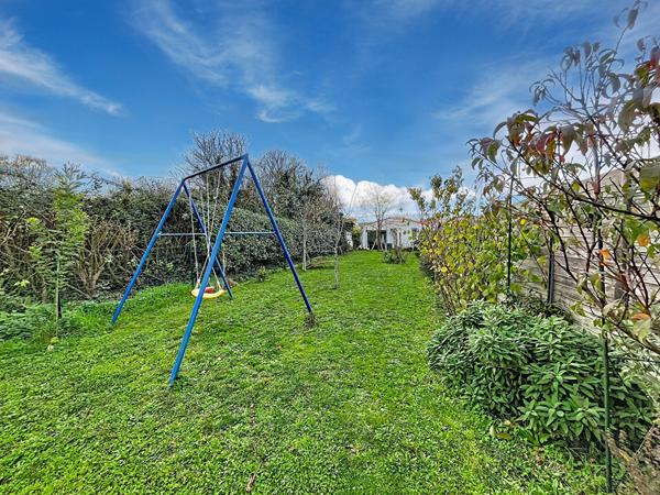 Maison à louer - Meublée - à Saint Xandre - 5 pièces, 117,7 m²