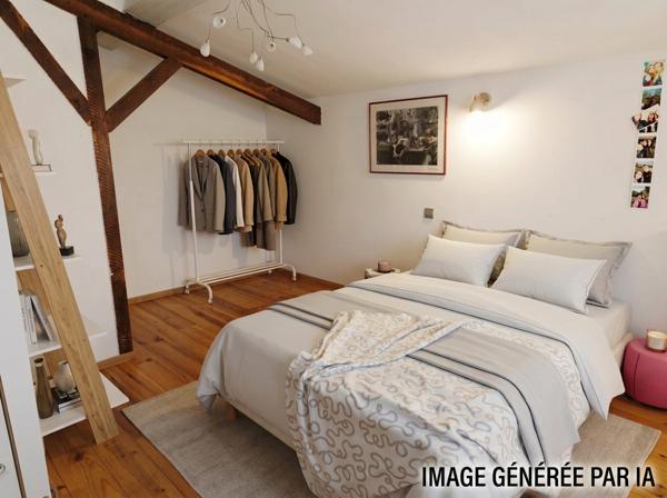 GRANDE LONGÈRE DE PRÈS DE 300 M² FORT POTENTIEL FAMILIAL OU INVESTISSEUR