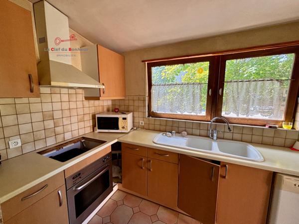 Maison F 6 au calme proche du centre