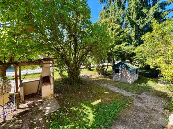 Maison F 6 au calme proche du centre