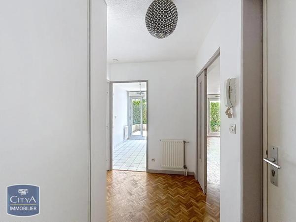 Appartement à louer 2 pièces 54.54m² Lyon (69007)