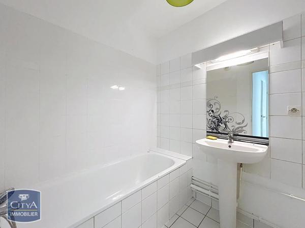Appartement à louer 2 pièces 54.54m² Lyon (69007)