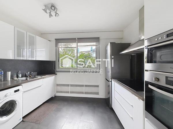 Paris 15ème, Lourmel, résidence de standing, 4 pièces, parfait état