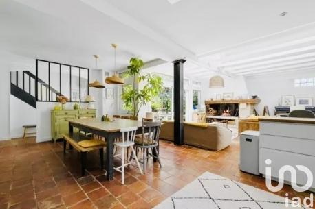 Maison à vendre 8 pièces 258 m² Chambourcy