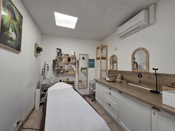 Fonds De Commerce - 25 m²