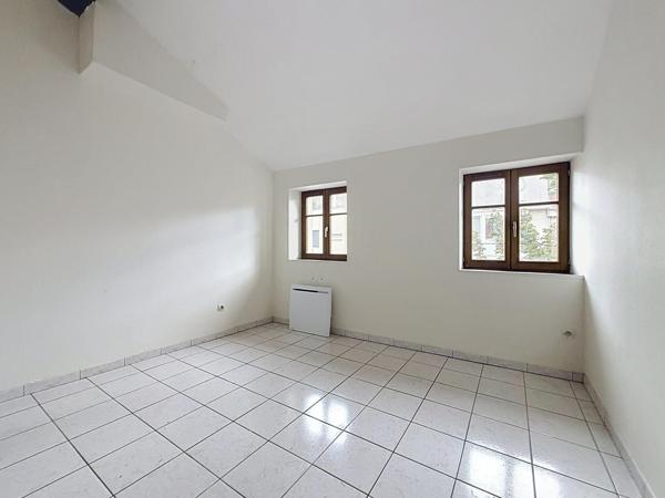 Nancy Leclerc : T3 52 m² au 3e étage à rénover