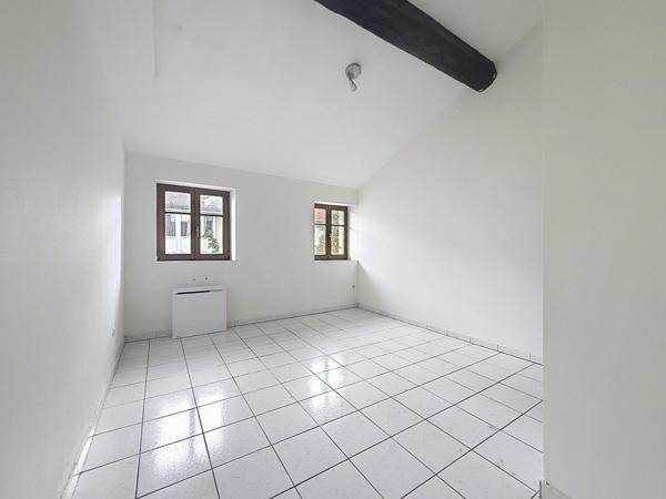 Nancy Leclerc : T3 52 m² au 3e étage à rénover