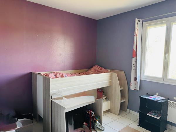 Draguignan (83300) DRAGUIGNAN, Villa en impasse au calme. Terrain de 556 m² entièrement clôturé.