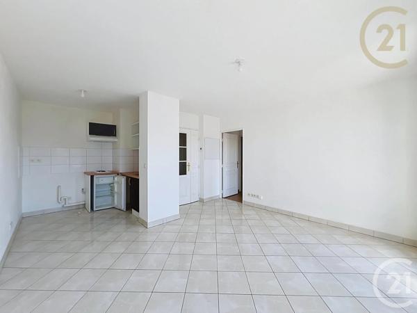 Appartement F2 à vendre  2 pièces - 38,67 m 2   ST FARGEAU PONTHIERRY  - 77