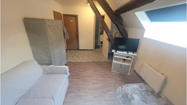 Immeuble locatif (4 apparts, parking privé, bon rendement locatif)