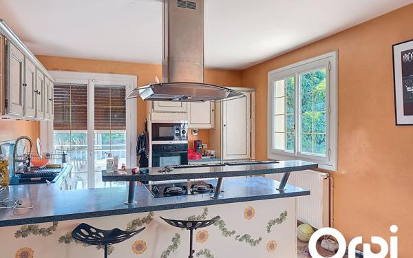 Maison à vendre    5 pièces •  Vertaizon