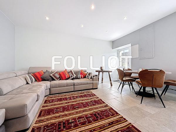 A Vendre Maison en pierres refaite avec goût dans un hameau au calme des Moitiers d'allonne à 5 km de la mer