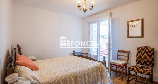 À vendre Appartement 3 pièces 74.26 m² - Firmi 12300