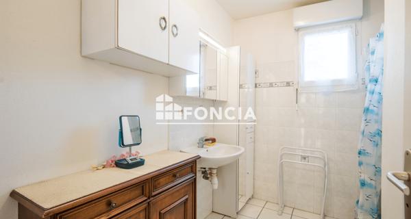 À vendre Appartement 3 pièces 74.26 m² - Firmi 12300