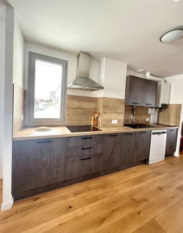APPARTEMENT T4 Triplex Quartier Port Neuf