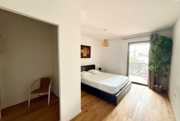 APPARTEMENT T4 Triplex Quartier Port Neuf