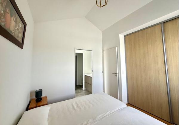 APPARTEMENT T4 Triplex Quartier Port Neuf