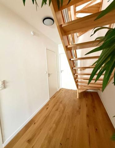 APPARTEMENT T4 Triplex Quartier Port Neuf